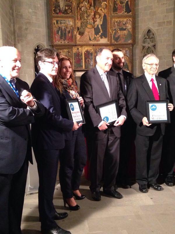 Recogida del premio por parte de `5 al da` y Mercabarna