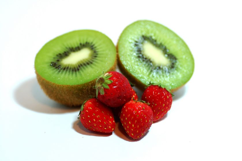 carpaccio de fresas y kiwi