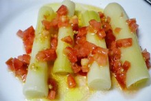 Puerros con tomate
